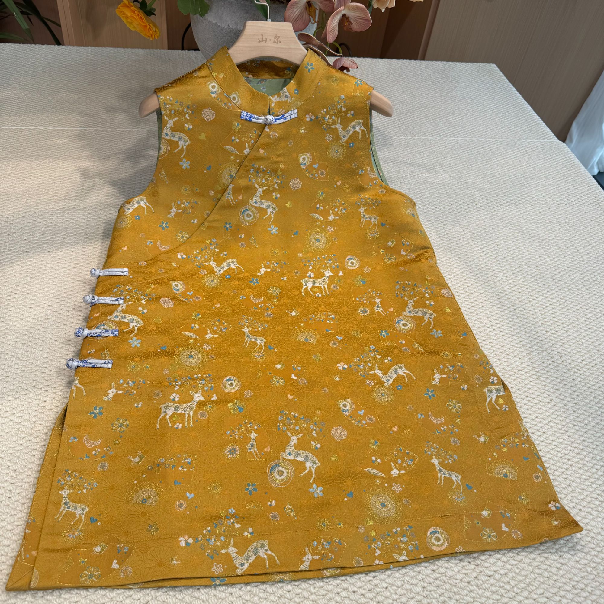 山.尔【一鹿生花】100桑蚕丝宋锦无袖夏款上衣