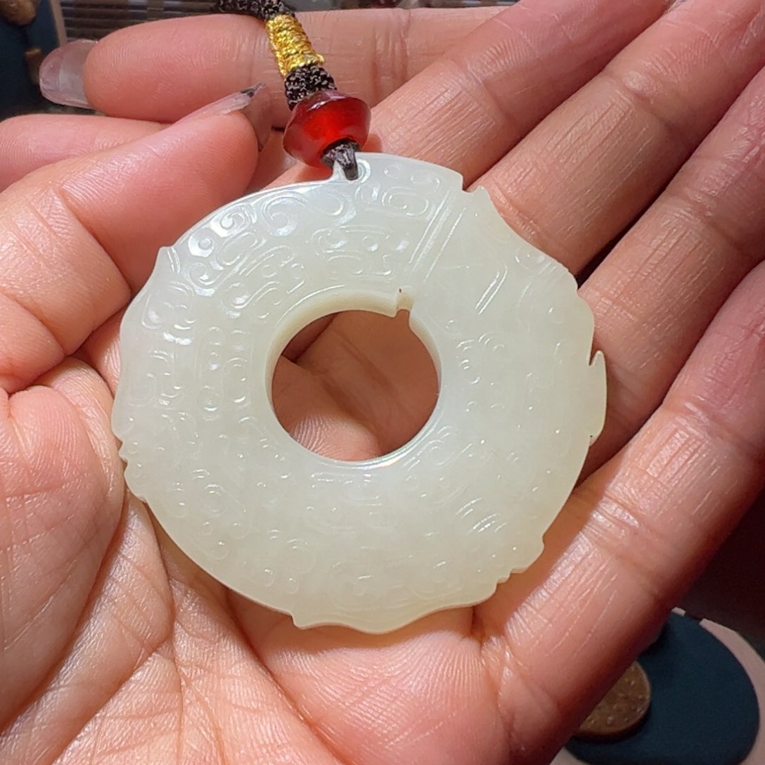 和田玉颈饰未镶嵌