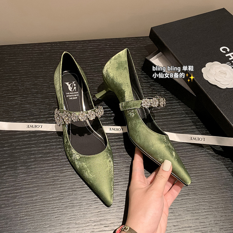 法式复古尖头单鞋女丝绸牛皮一字带玛丽珍鞋细跟高跟鞋水钻宴会鞋