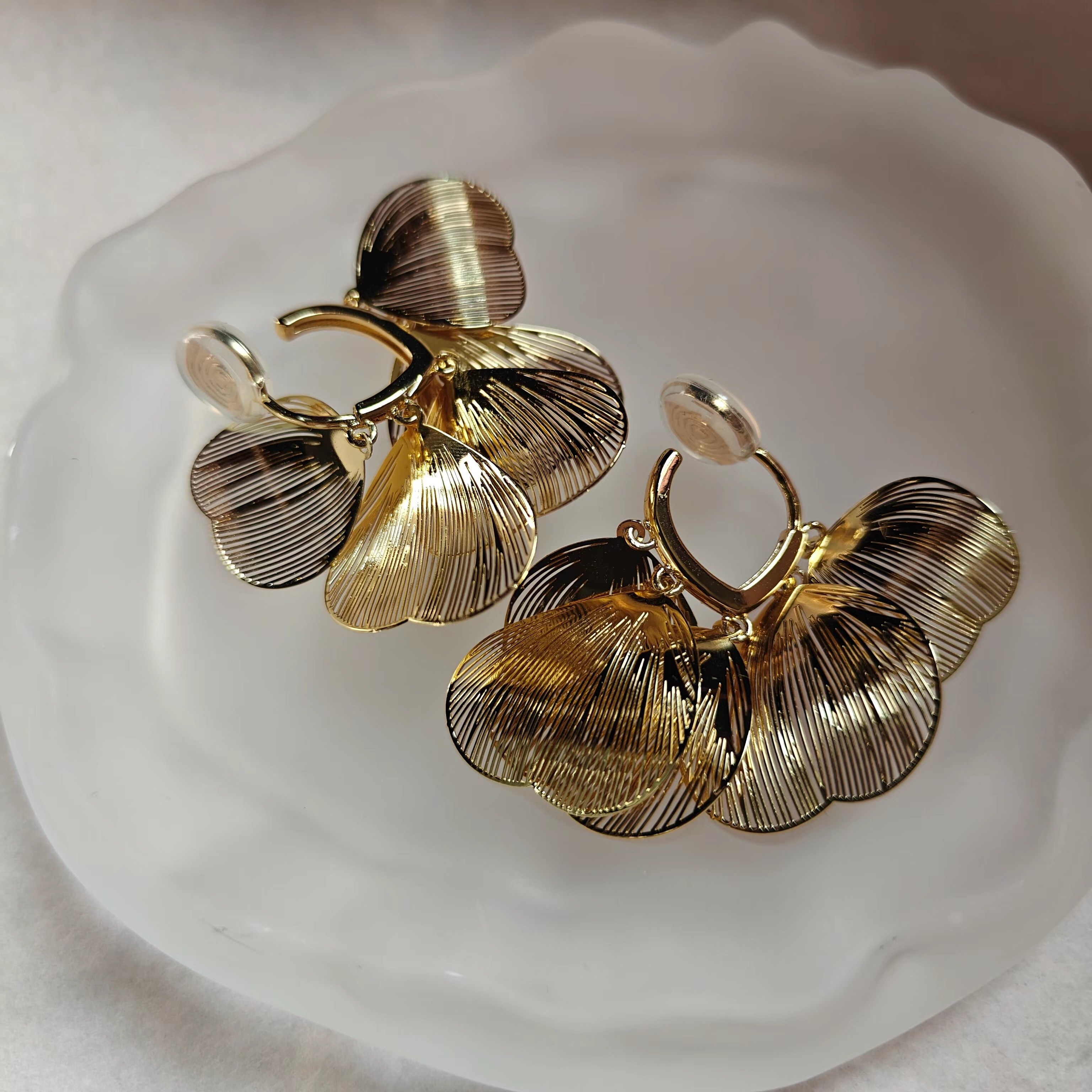 铜合金耳饰 秋冬氛围感镂空蝶翼流苏耳夹高级感时尚精致设计耳夹