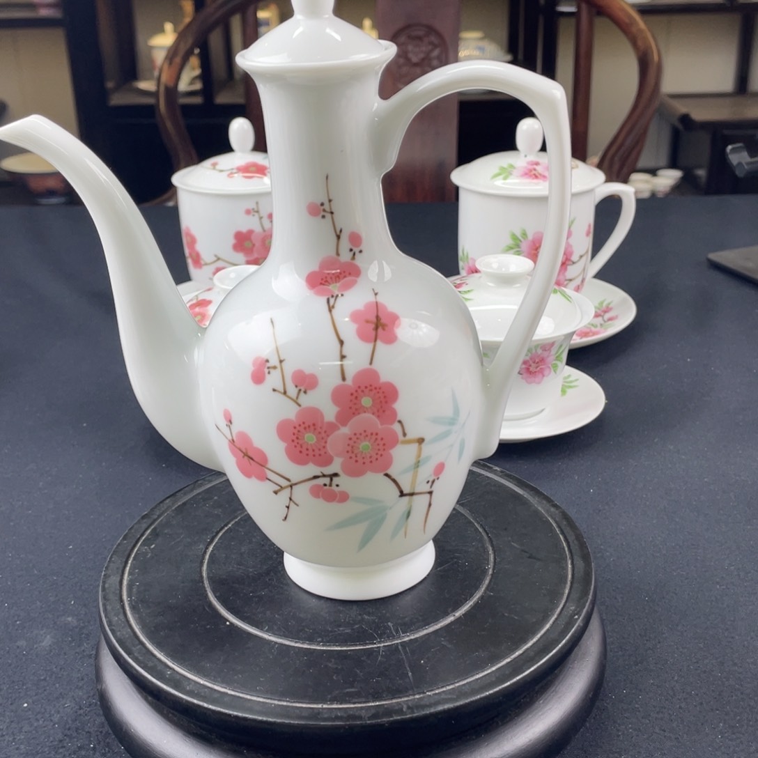 瓷片轻工业陶瓷研究所