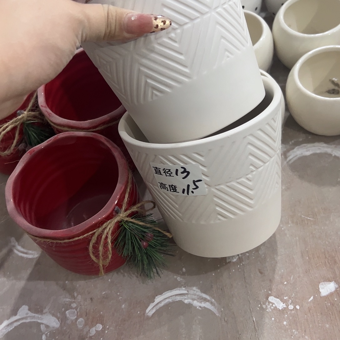 有孔陶瓷花盆，满10米包邮发货