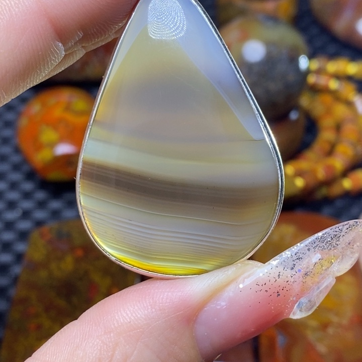 玛瑙/玉髓颈饰未镶嵌