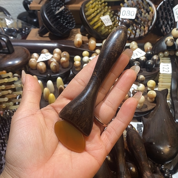 一***静紫光檀紫光刮板梳