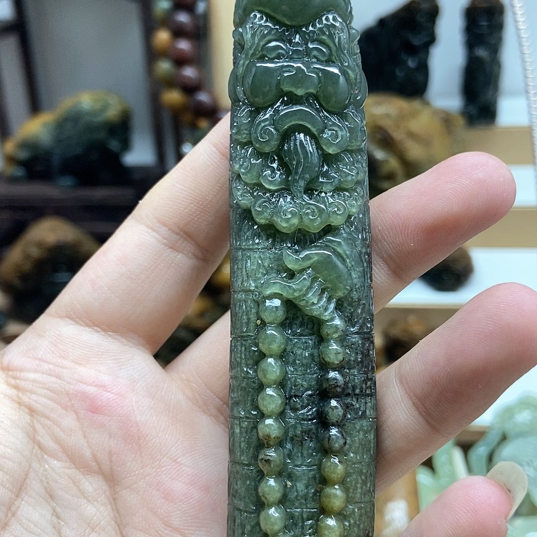 岫岩河磨玉（透闪石质玉）把件未镶嵌
