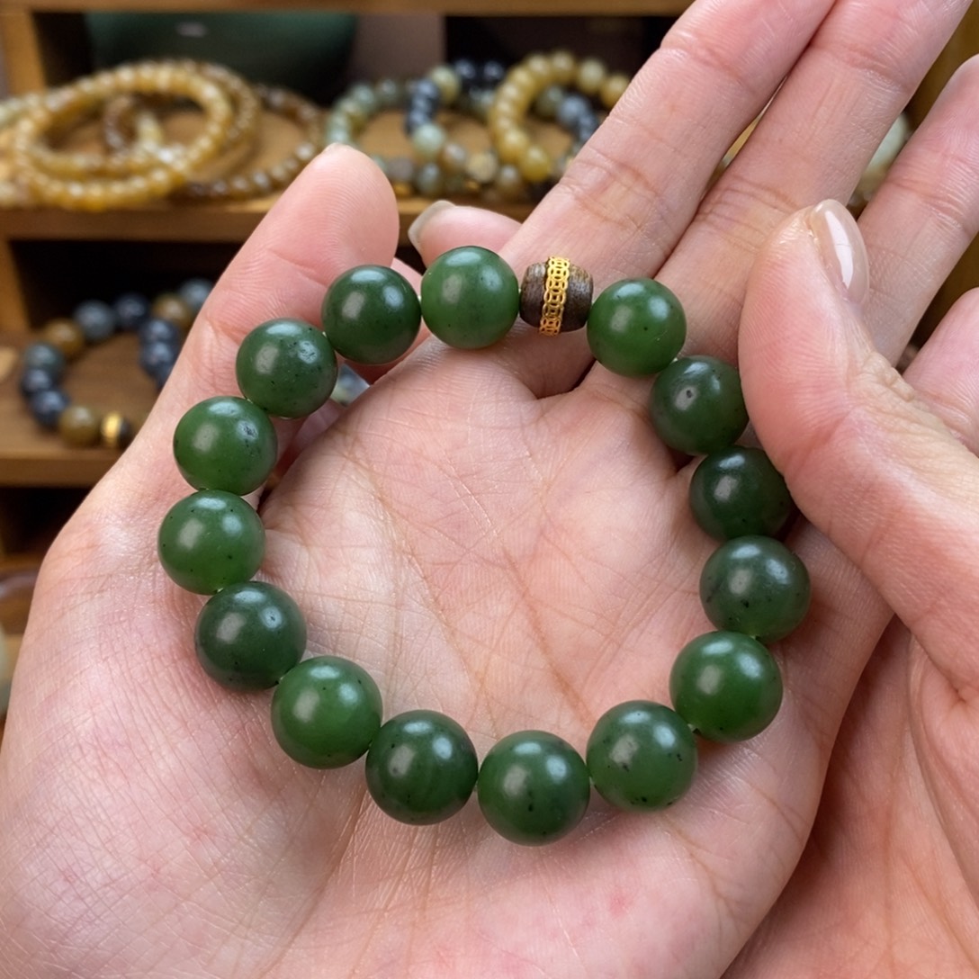 请***）和田玉（碧玉）未镶嵌颈饰