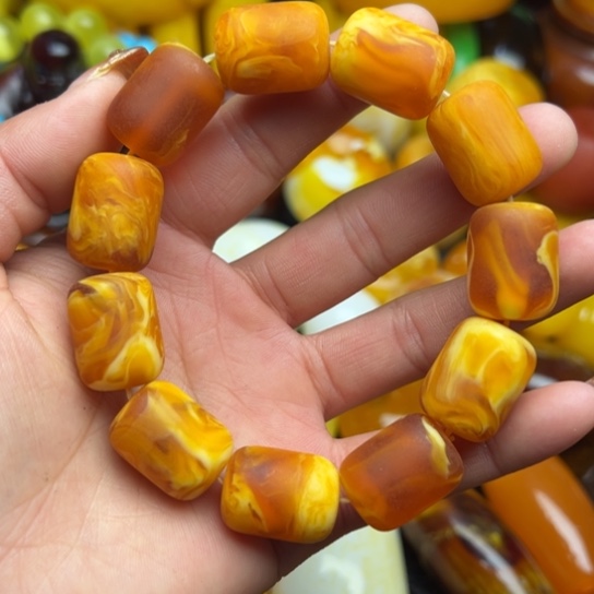 琥珀手串未镶嵌蜜蜡