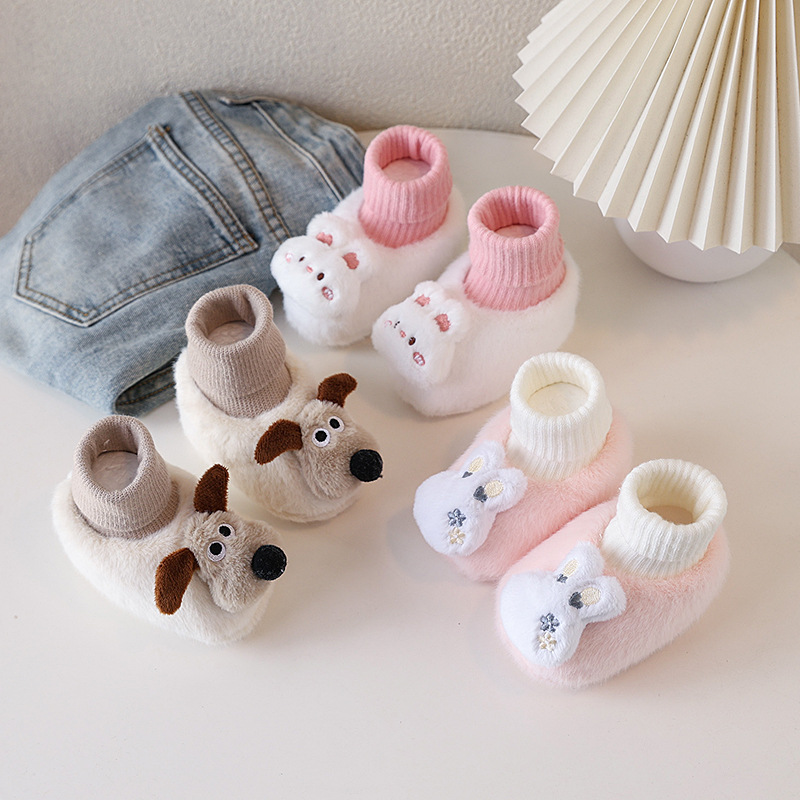 3077冬季新款婴幼儿鞋袜软厚底加绒男女宝宝不掉鞋卡通可爱棉鞋