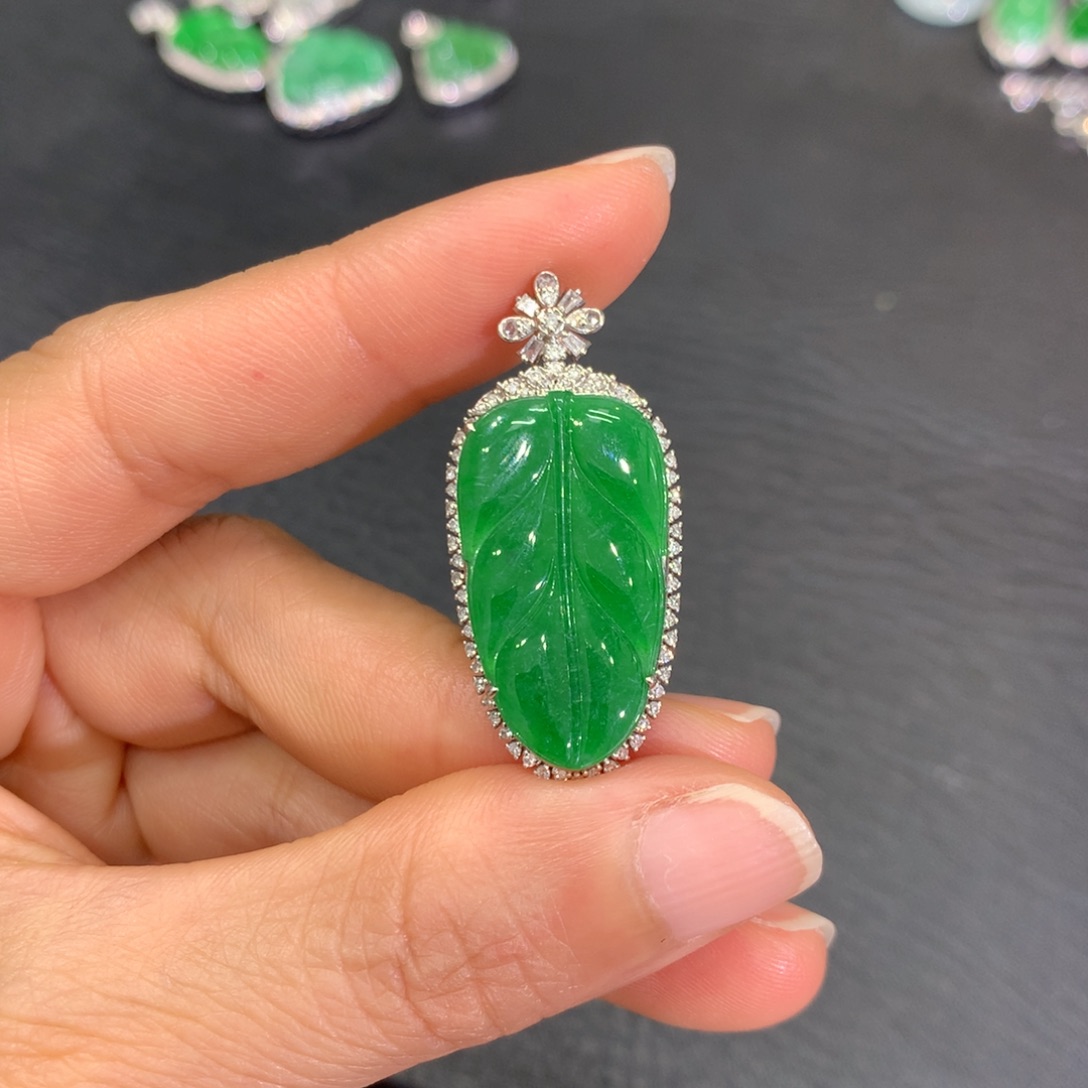 翡翠18K金镶嵌吊坠(不含链)