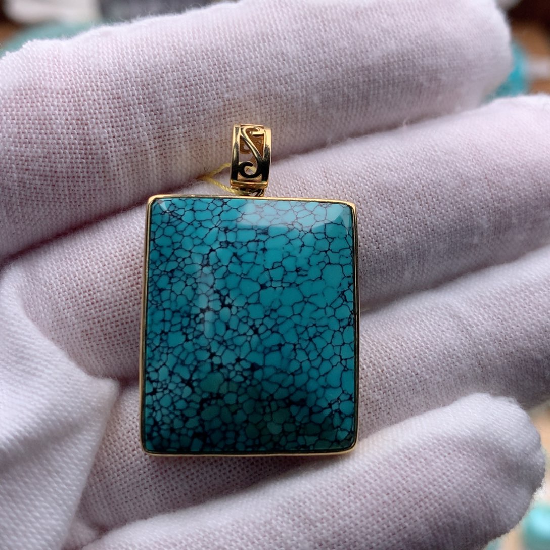 绿松石18K金镶嵌珠宝奇石