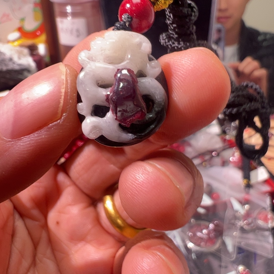 安***康天然辰砂龙牌小吊坠