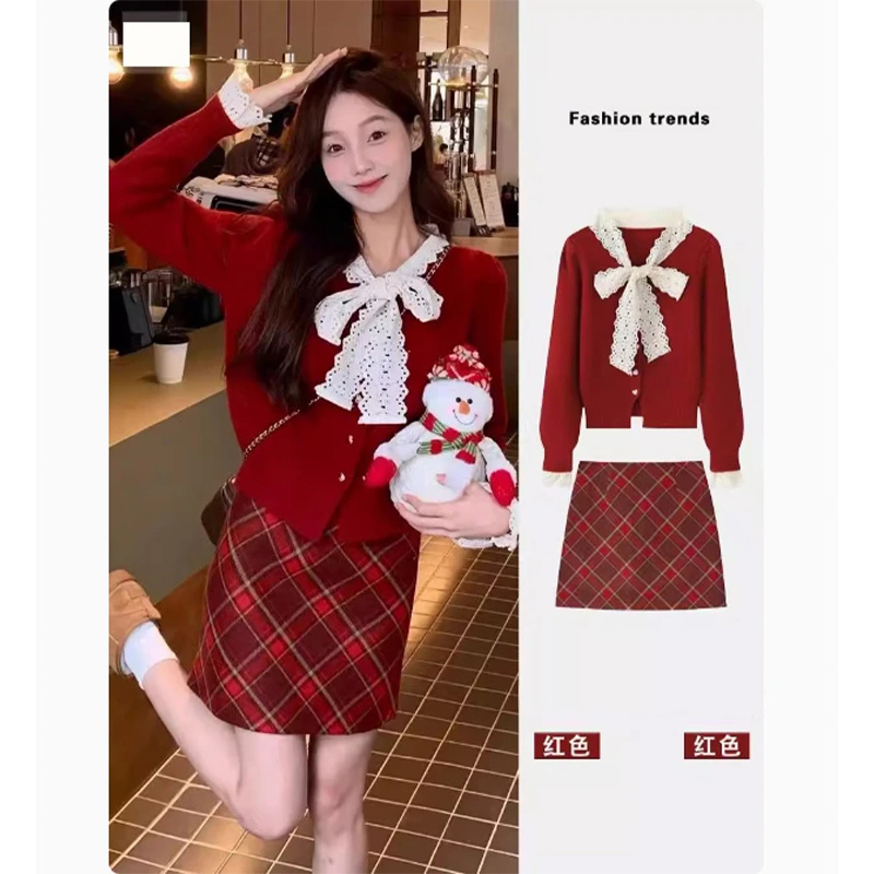 秋冬季穿搭套装氛围感时尚红色针织开衫复古显瘦格子短裙两件套女