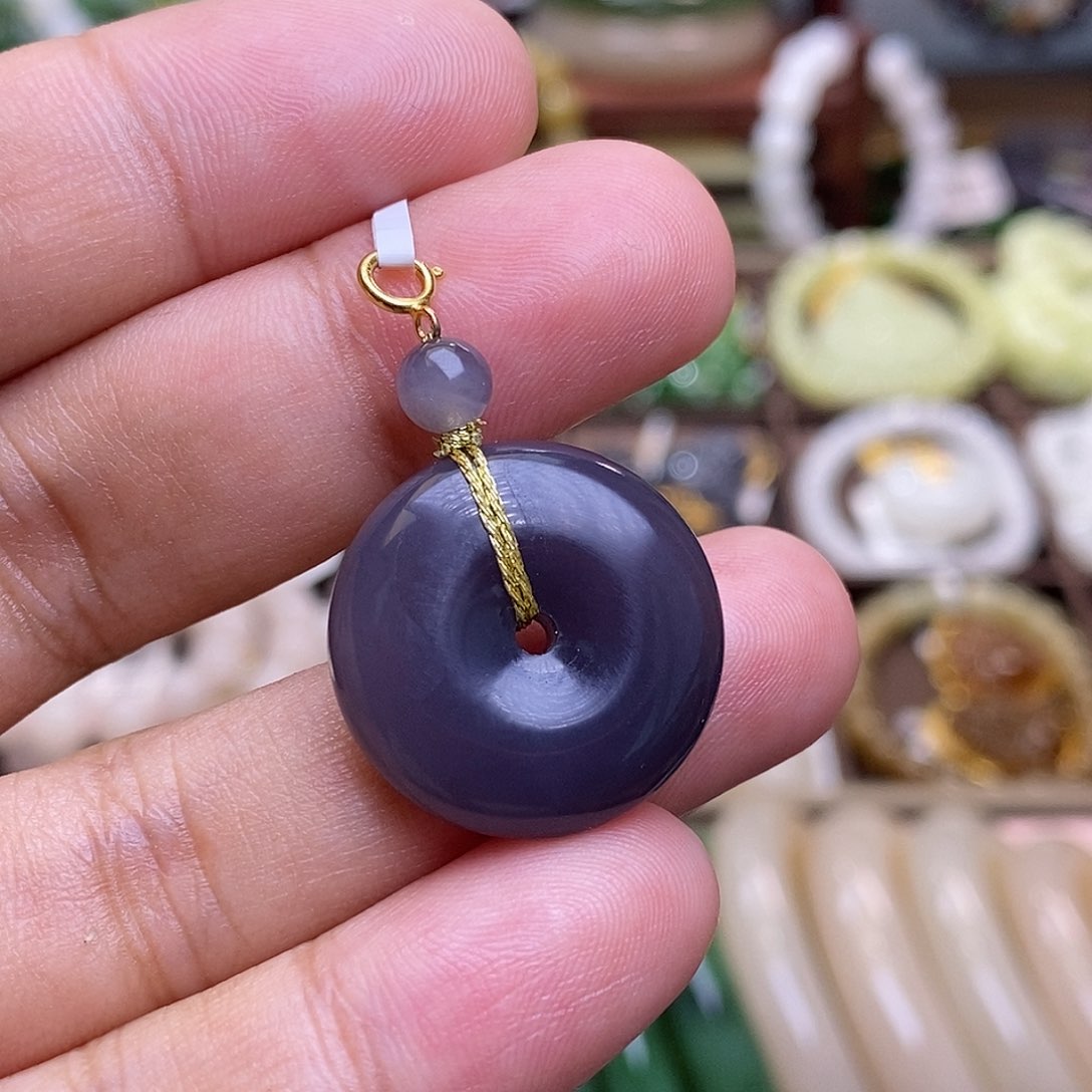 和田玉未镶嵌颈饰烟紫高冰老矿料浓紫金镶平安扣