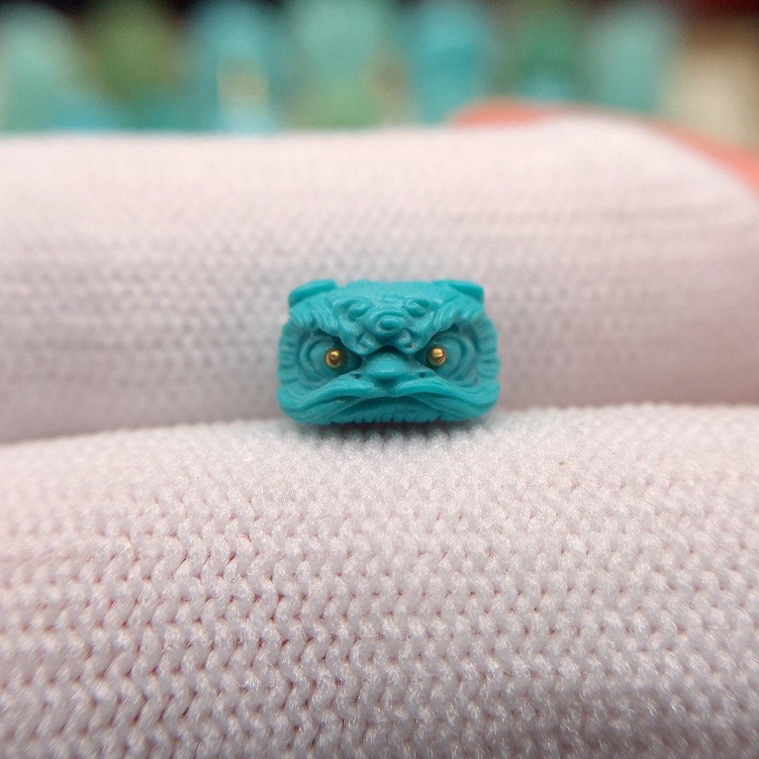 绿松石配饰未镶嵌