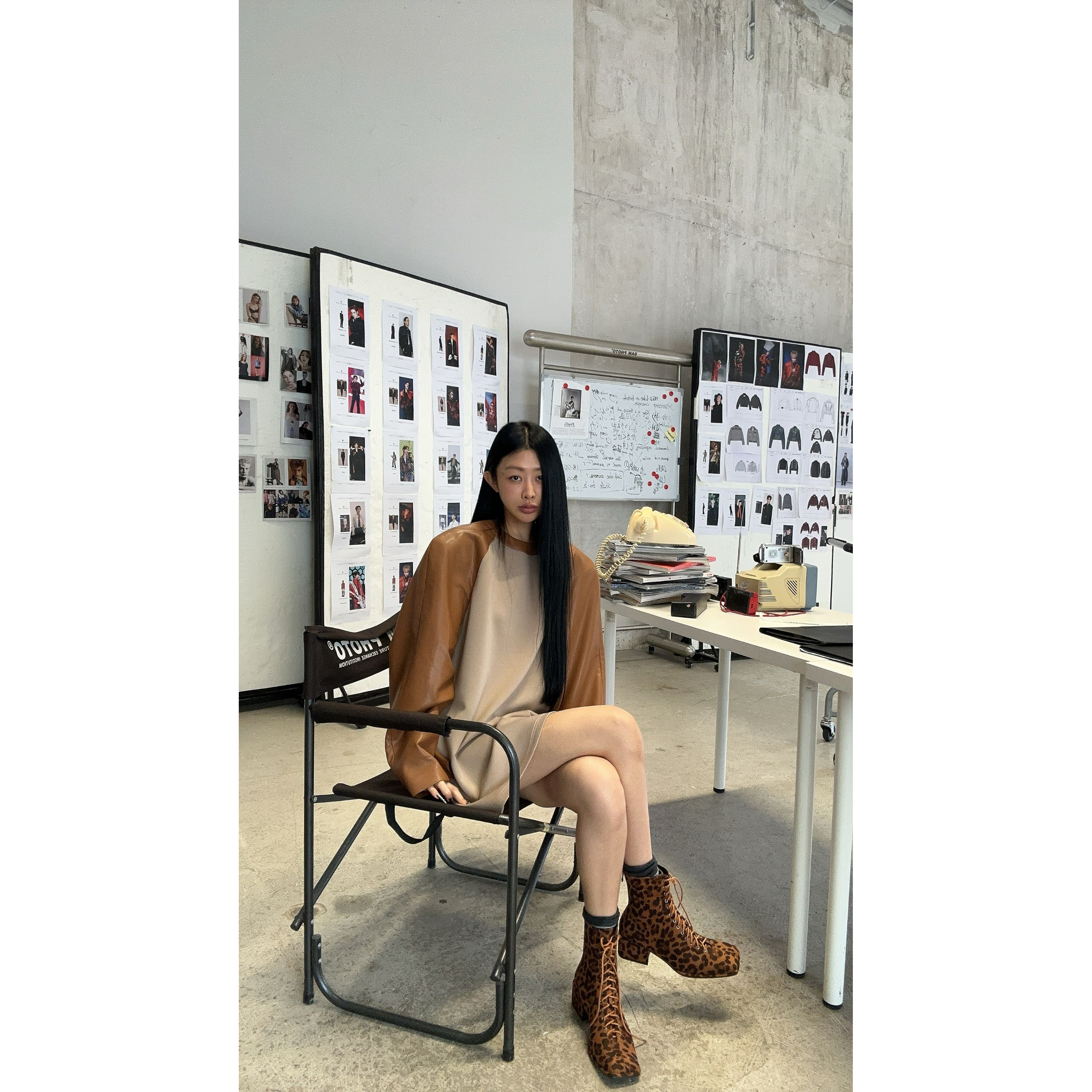 VIVISPLENDID20986#（定制福利款NO退NO换）拼接皮袖卫衣裙（短）