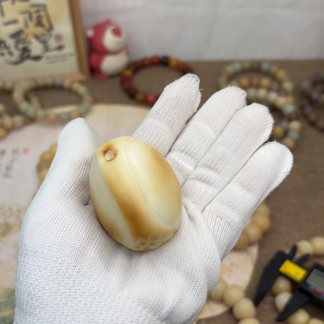 吊坠菩提根/象牙果牙果瑕疵榴莲把件239