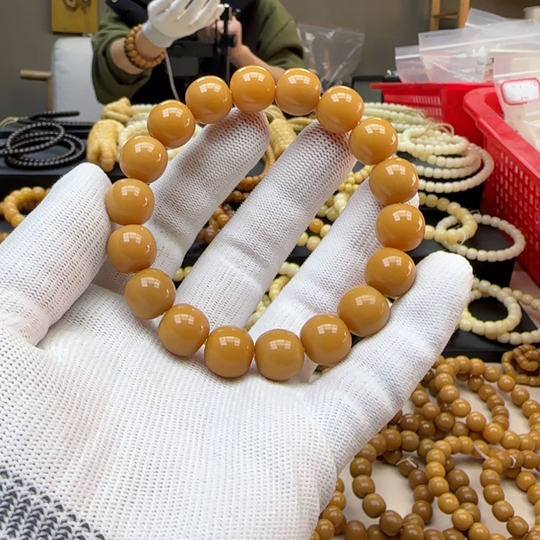 【闪购商品】菩提根/象牙果手串苏**?13珑珠。11年 鬼工。沙漠金