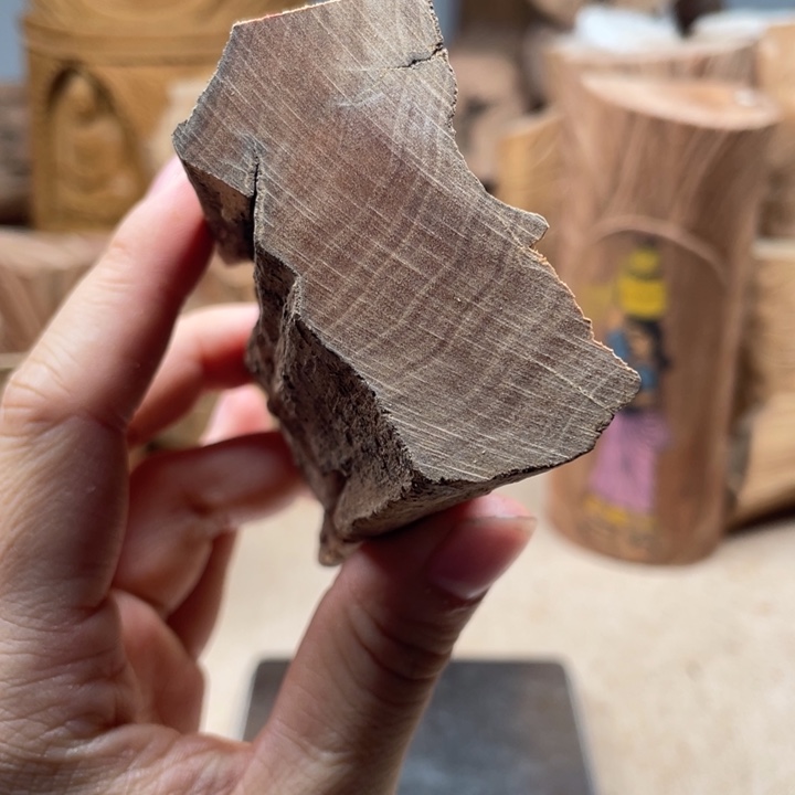 檀香木老料子中药味小块69克