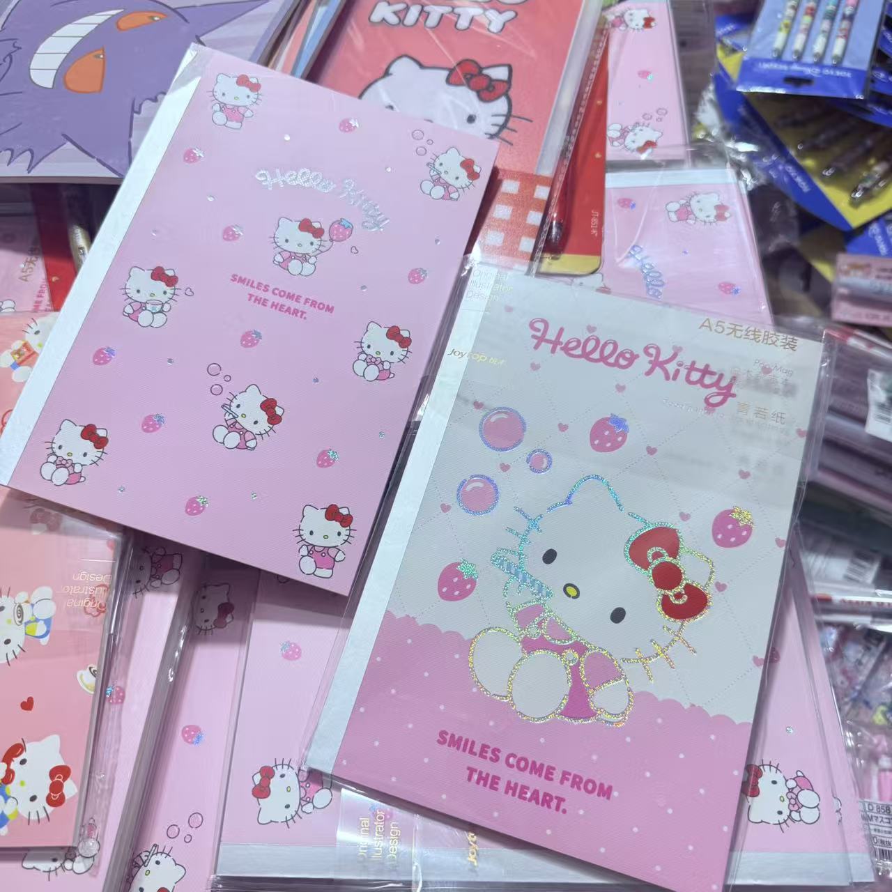 三丽鸥正版凯蒂猫喝咖啡kt A5 笔记本横线本子