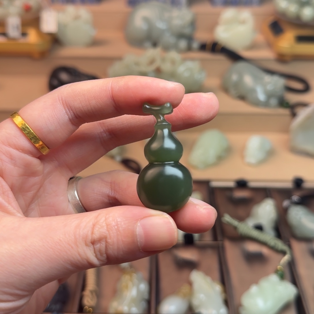 和田玉挂件未镶嵌