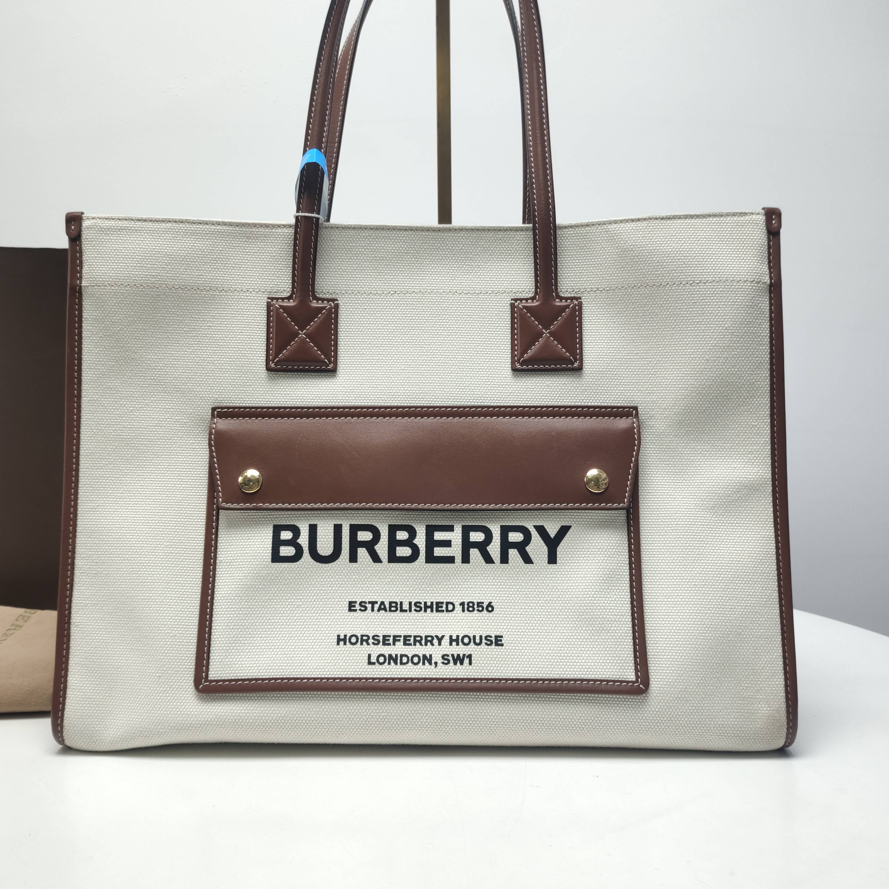95新 BURBERRY/博柏利 玺越奢品 巴宝莉托特 JK1220