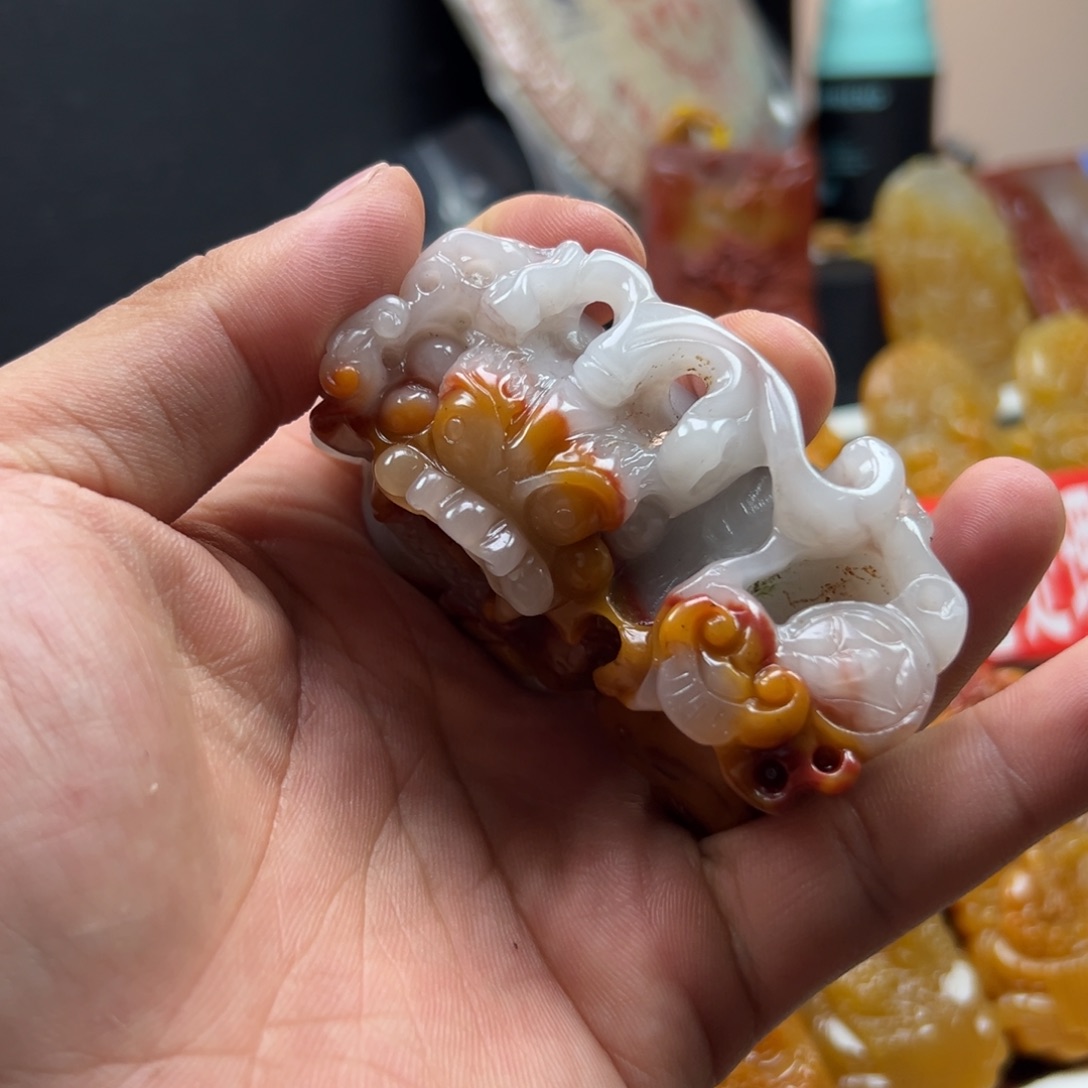 石英质玉（黄龙玉）未镶嵌hly
