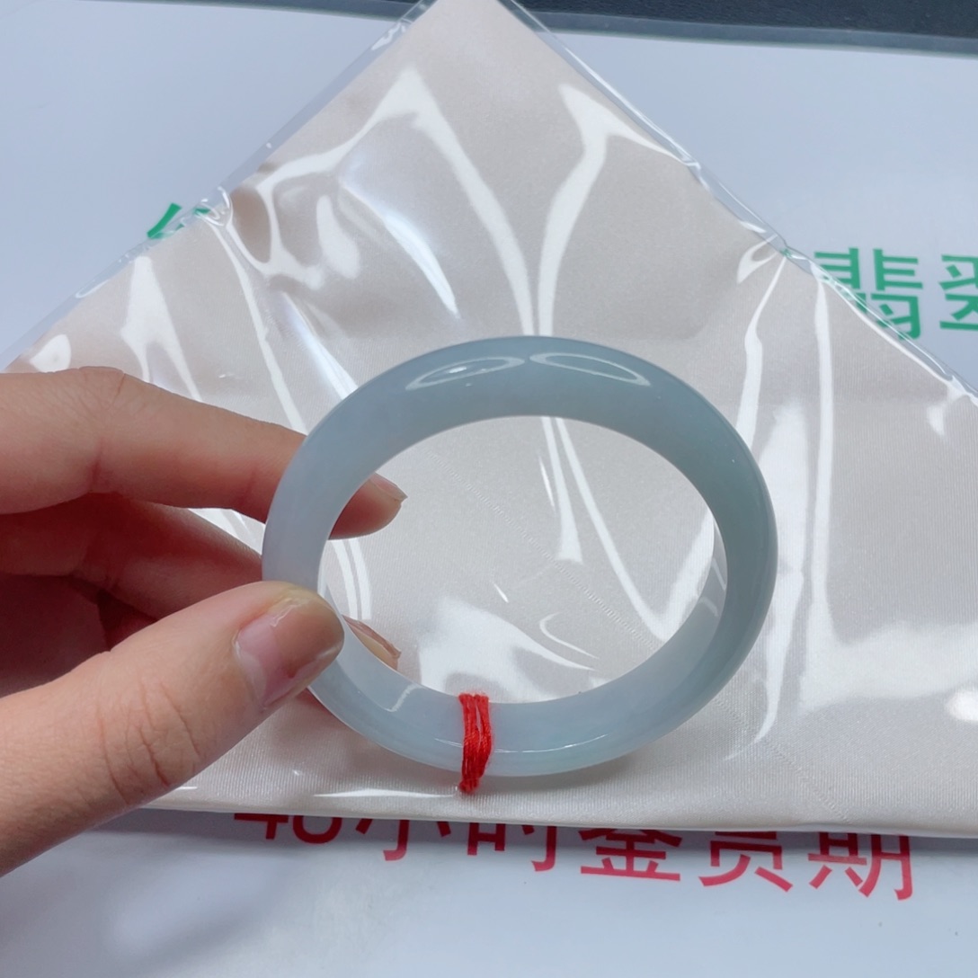 未镶嵌手镯翡翠手镯
