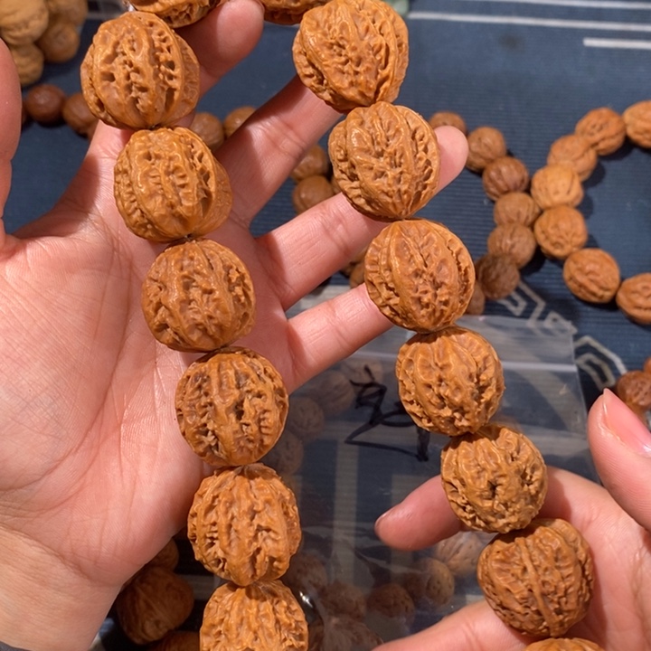 【闪购商品】文玩核桃手串……3