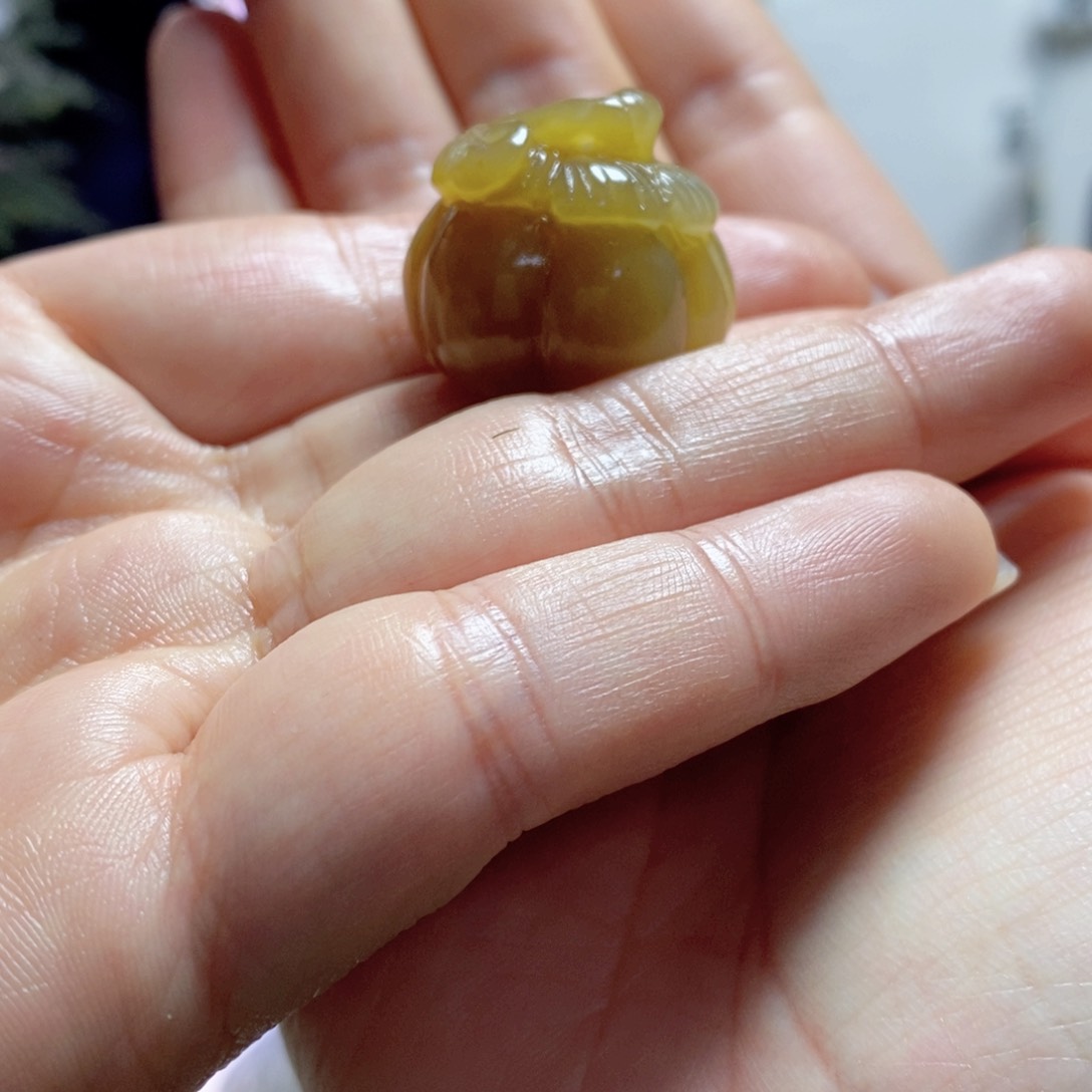 和田玉挂件未镶嵌唐柿子手把件