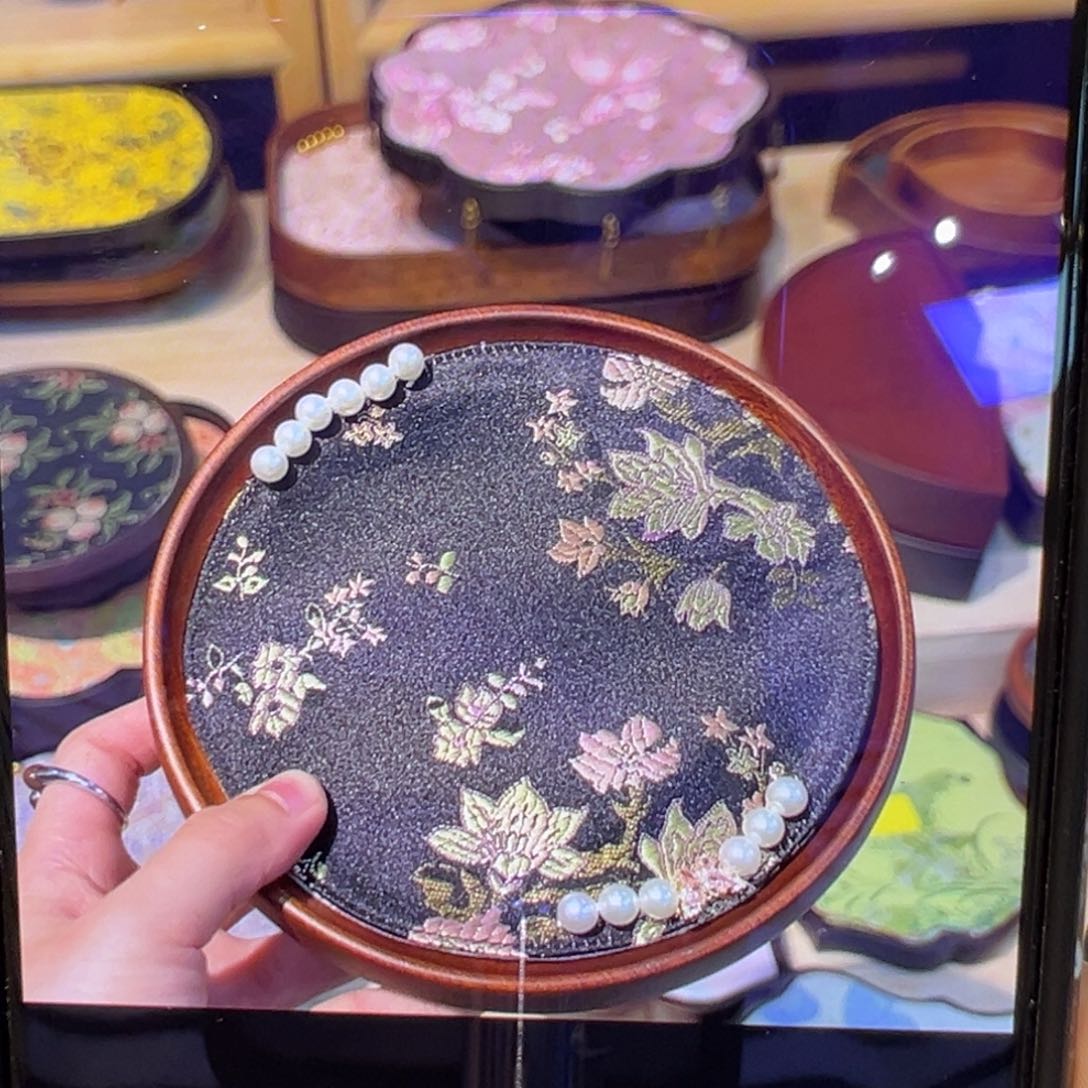 摆件高脚花梨木壶承加黑色珍珠垫子