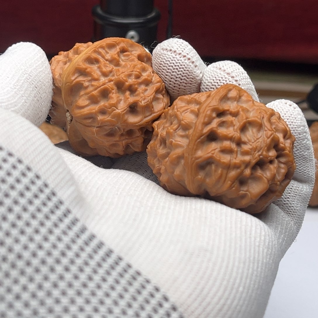 文玩核桃手把件亿核