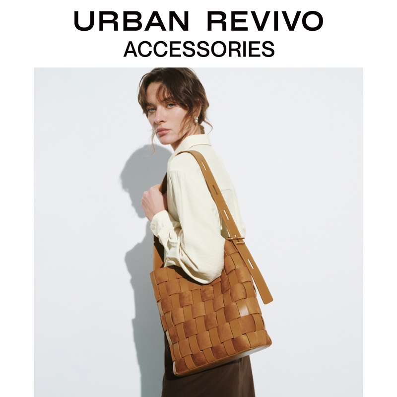 URBAN REVIVO2025冬季新款女编织可拆分单肩斜挎包UAWB50254