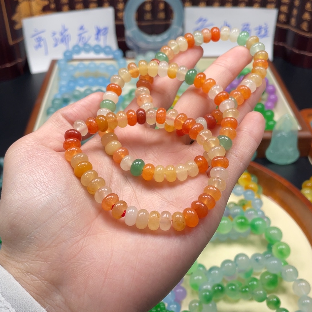 翡翠未镶嵌颈饰58