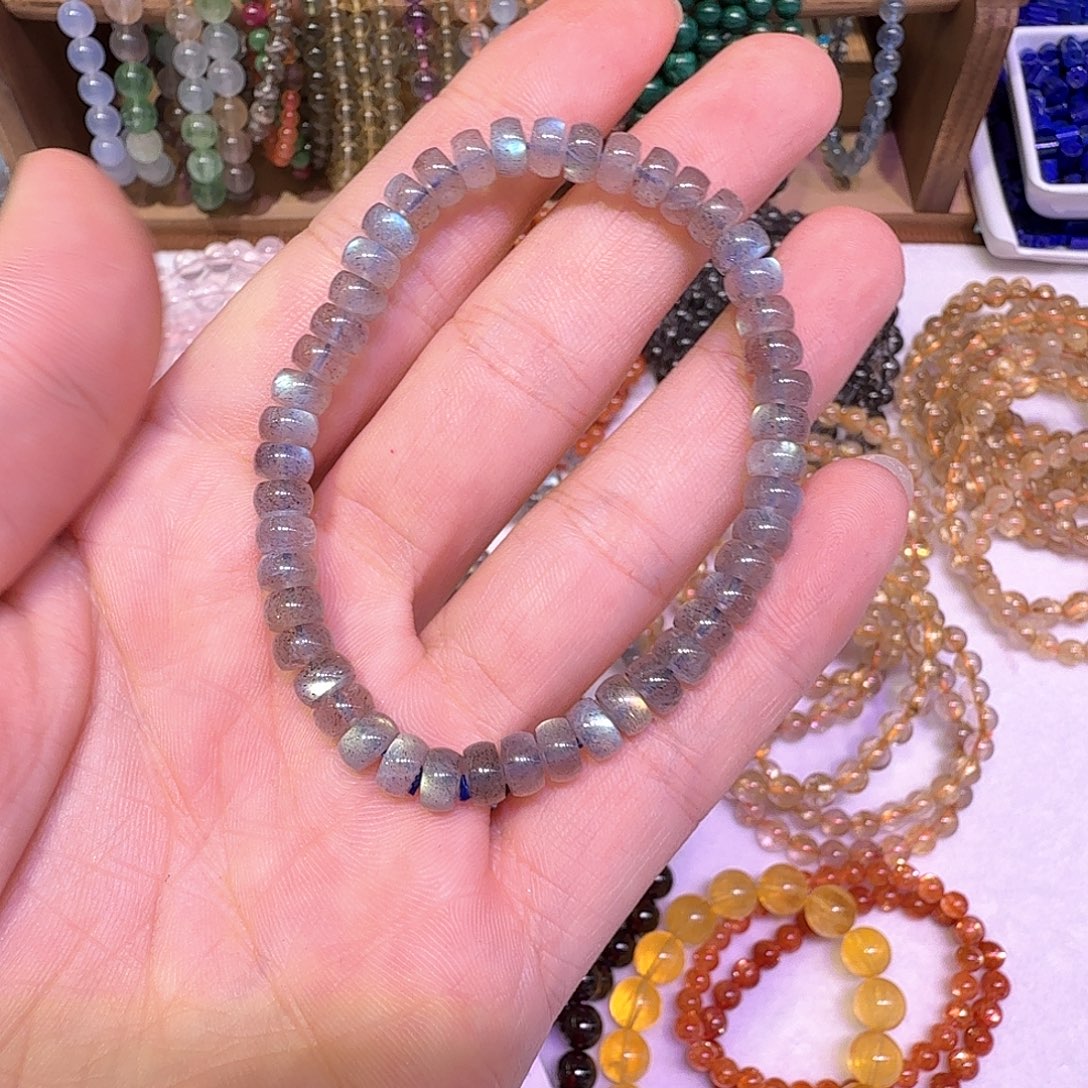 水晶手链银S925镶嵌灰月光算盘珠手串