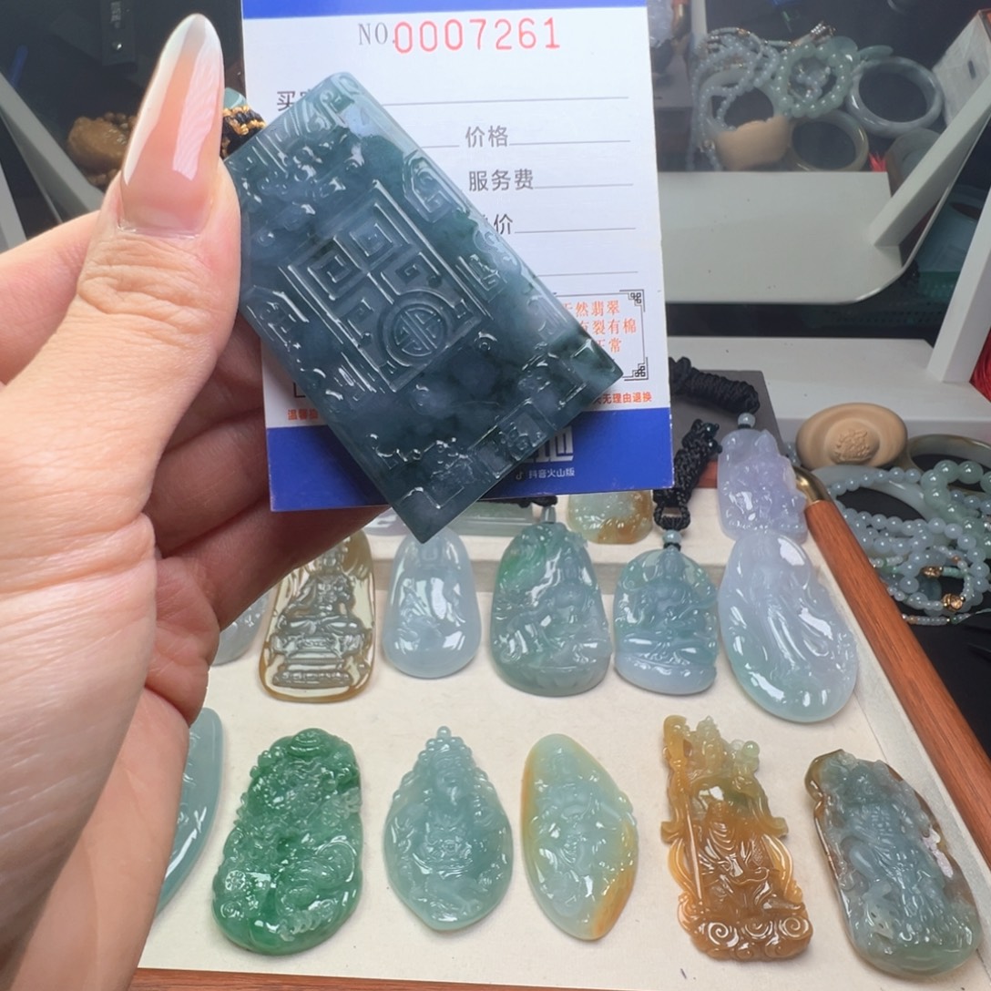 翡翠未镶嵌颈饰缅甸翡翠