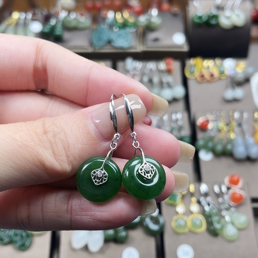 和田玉银S925镶嵌耳饰