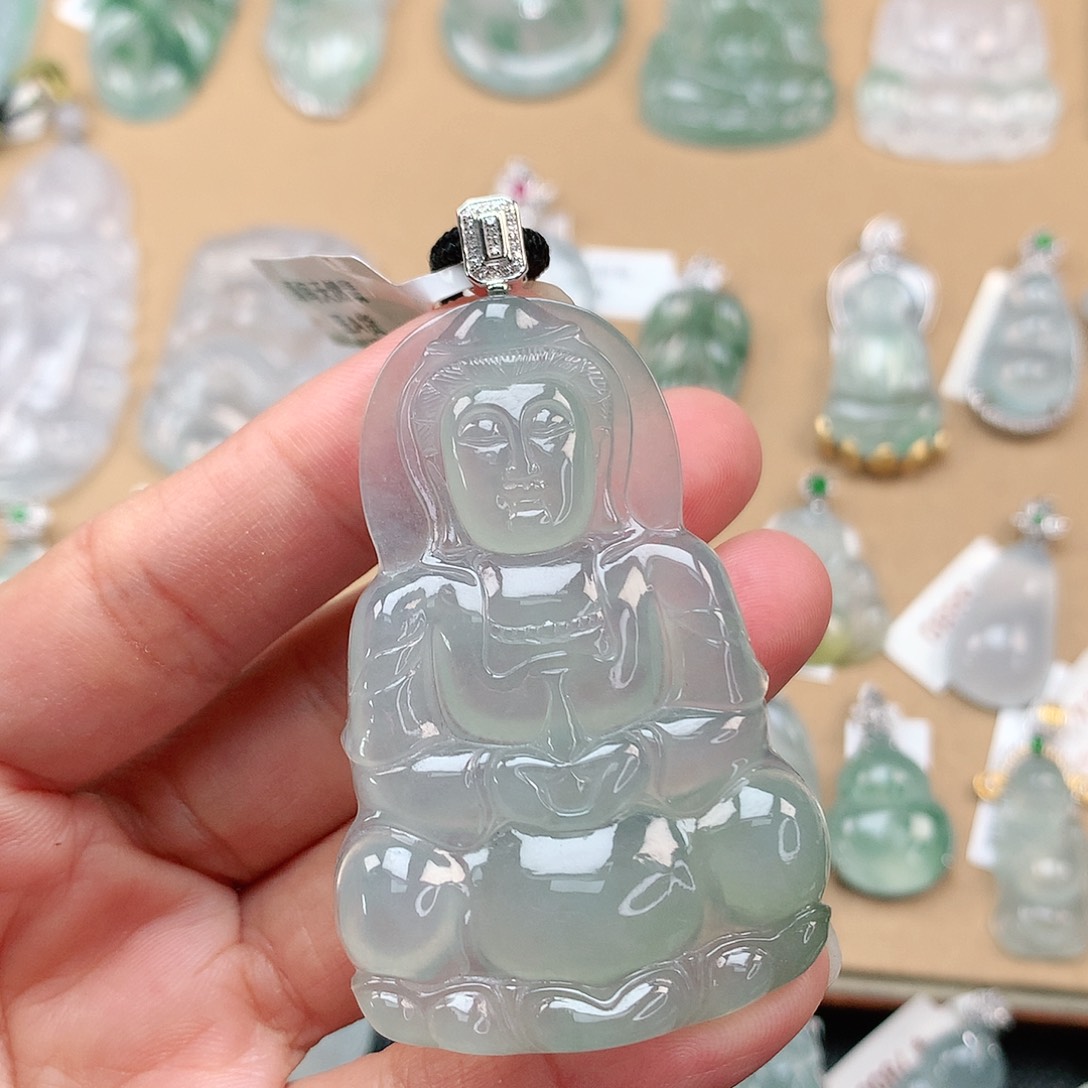 翡翠颈饰18K金镶嵌观音