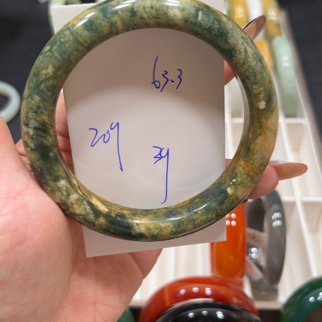 未镶嵌蛇纹石玉手镯