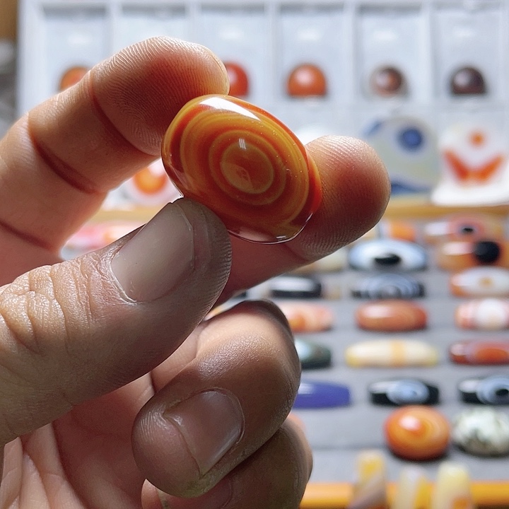 玛瑙/玉髓颈饰未镶嵌