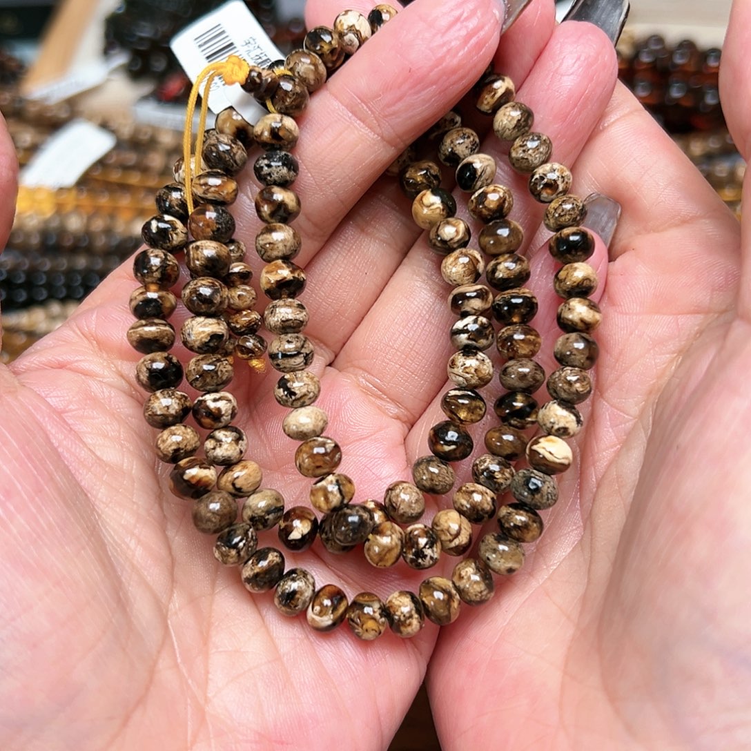 琥珀未镶嵌裸石抚顺琥珀20102六