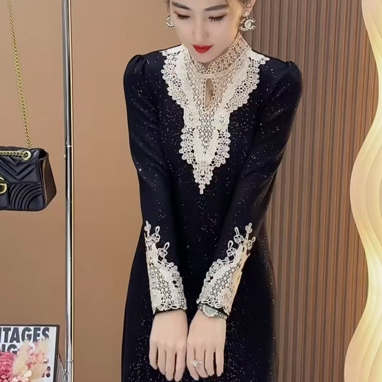 春秋时尚百搭气质满天星女蕾丝拼接连衣裙