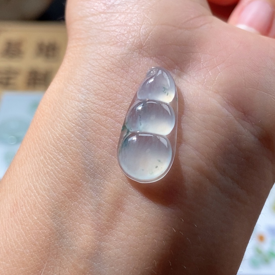 定制翡翠未镶嵌翡翠23×10.8×3.8