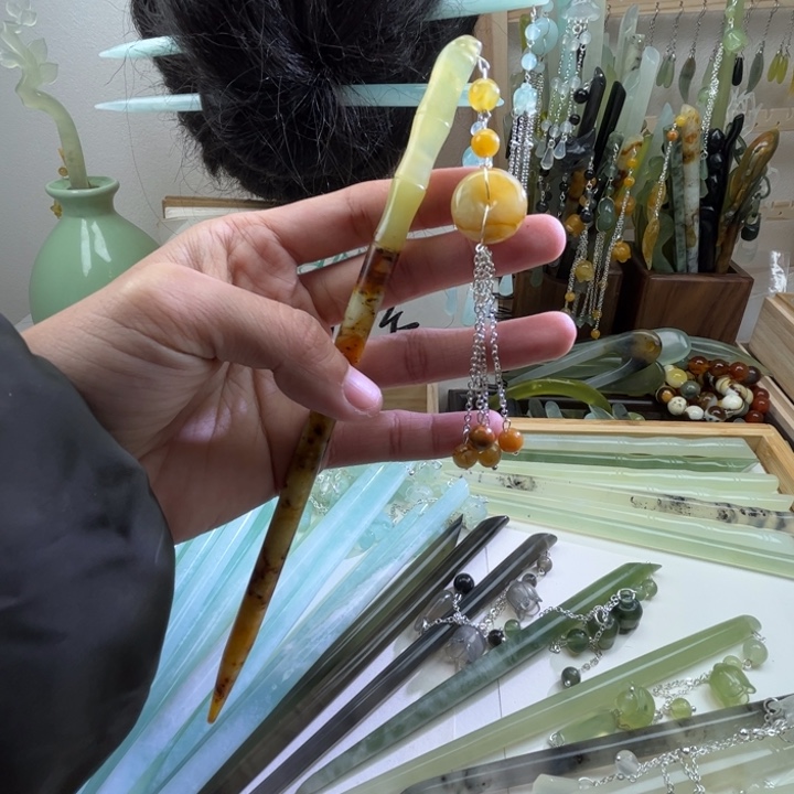 蛇纹石玉发饰未镶嵌