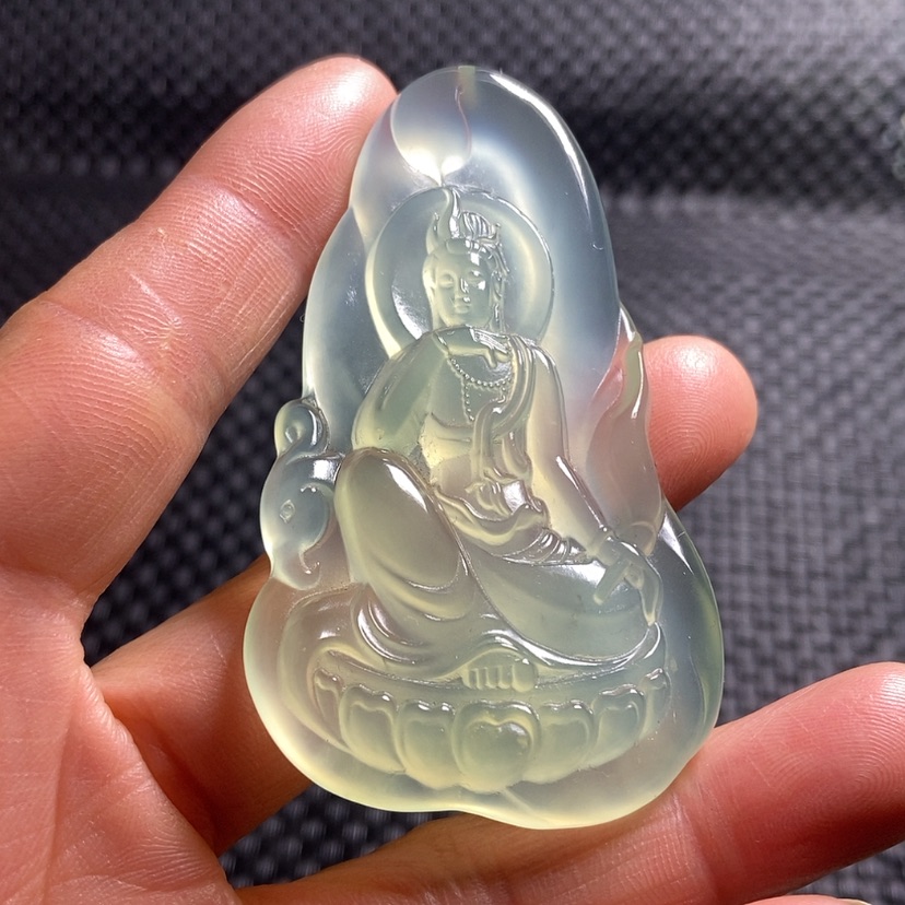 【闪购商品】蛇纹石玉未镶嵌颈饰