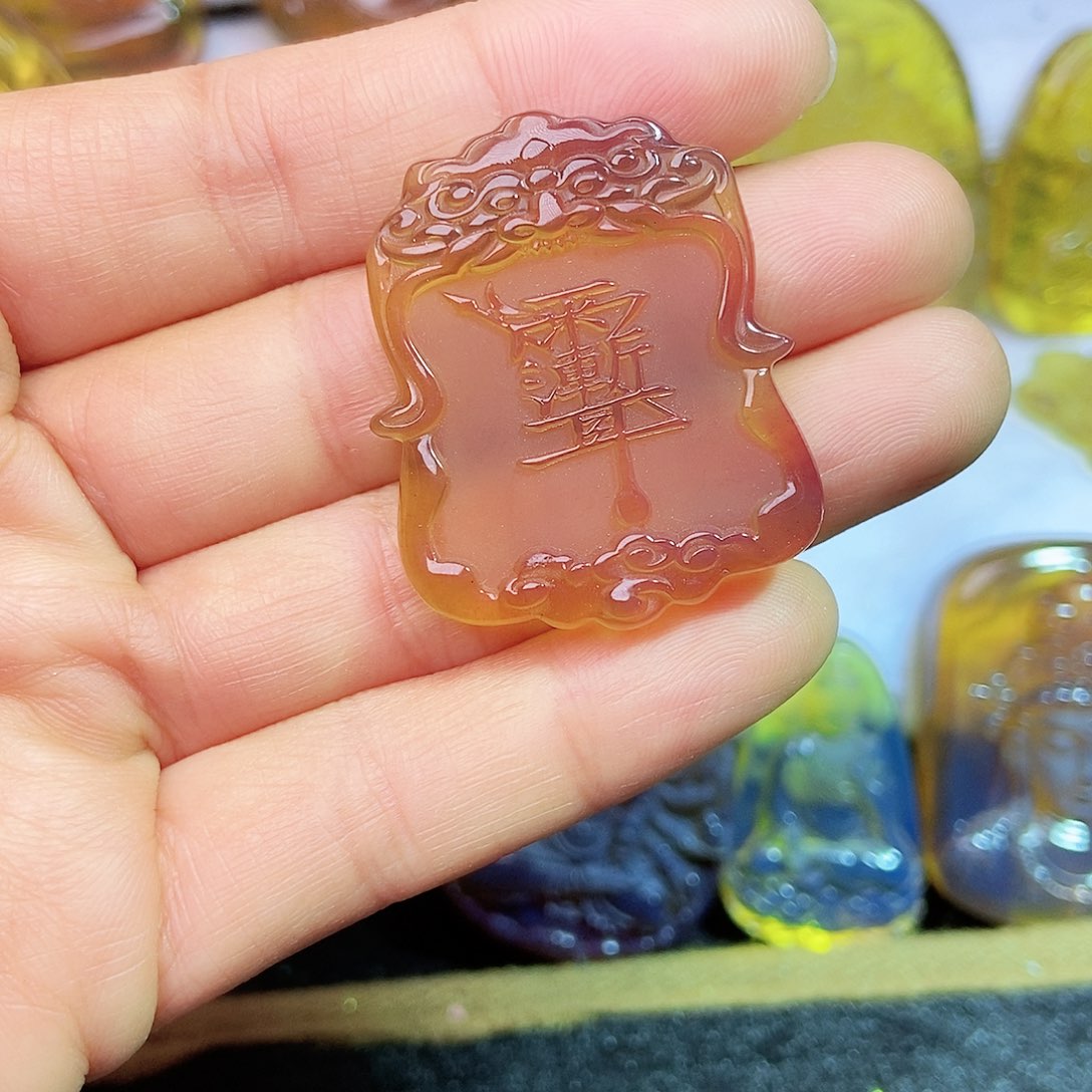 琥珀颈饰未镶嵌紫薇会