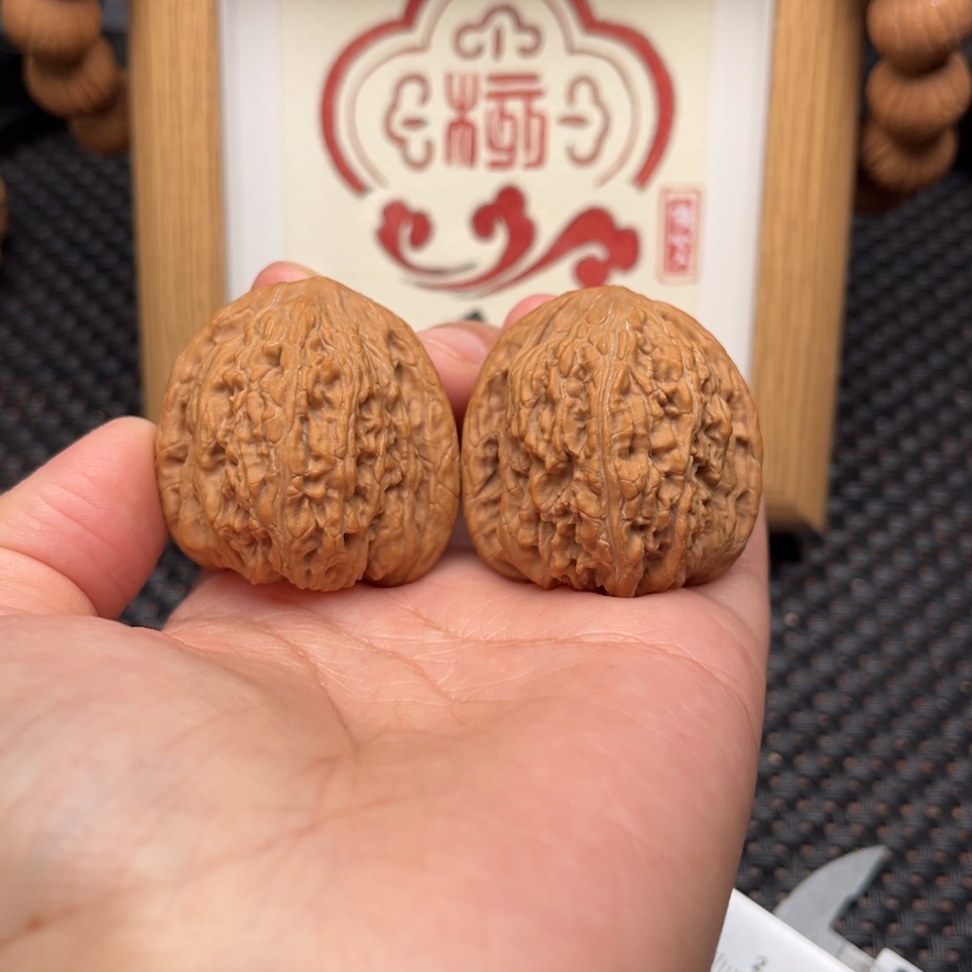 吊坠文玩核桃承德密纹红宝石全品36