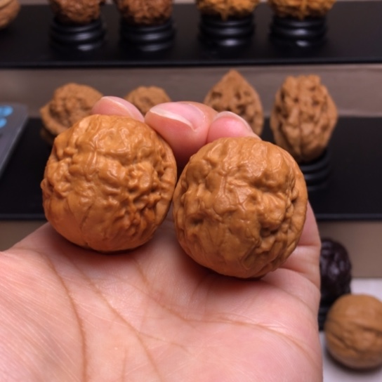 文玩核桃把件金蟒萌萌包63