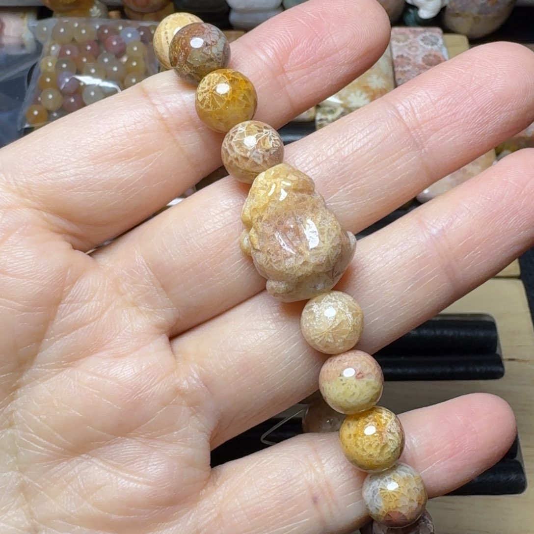 硅化玉蕾丝貔貅手串未镶嵌