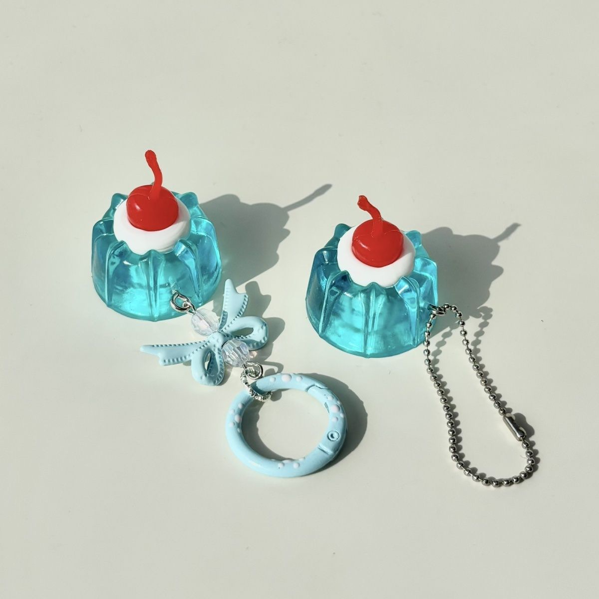 昭和风喫茶蓝柑果冻手机链手账挂坠冰淇淋樱桃滴胶手作蝴蝶结立体