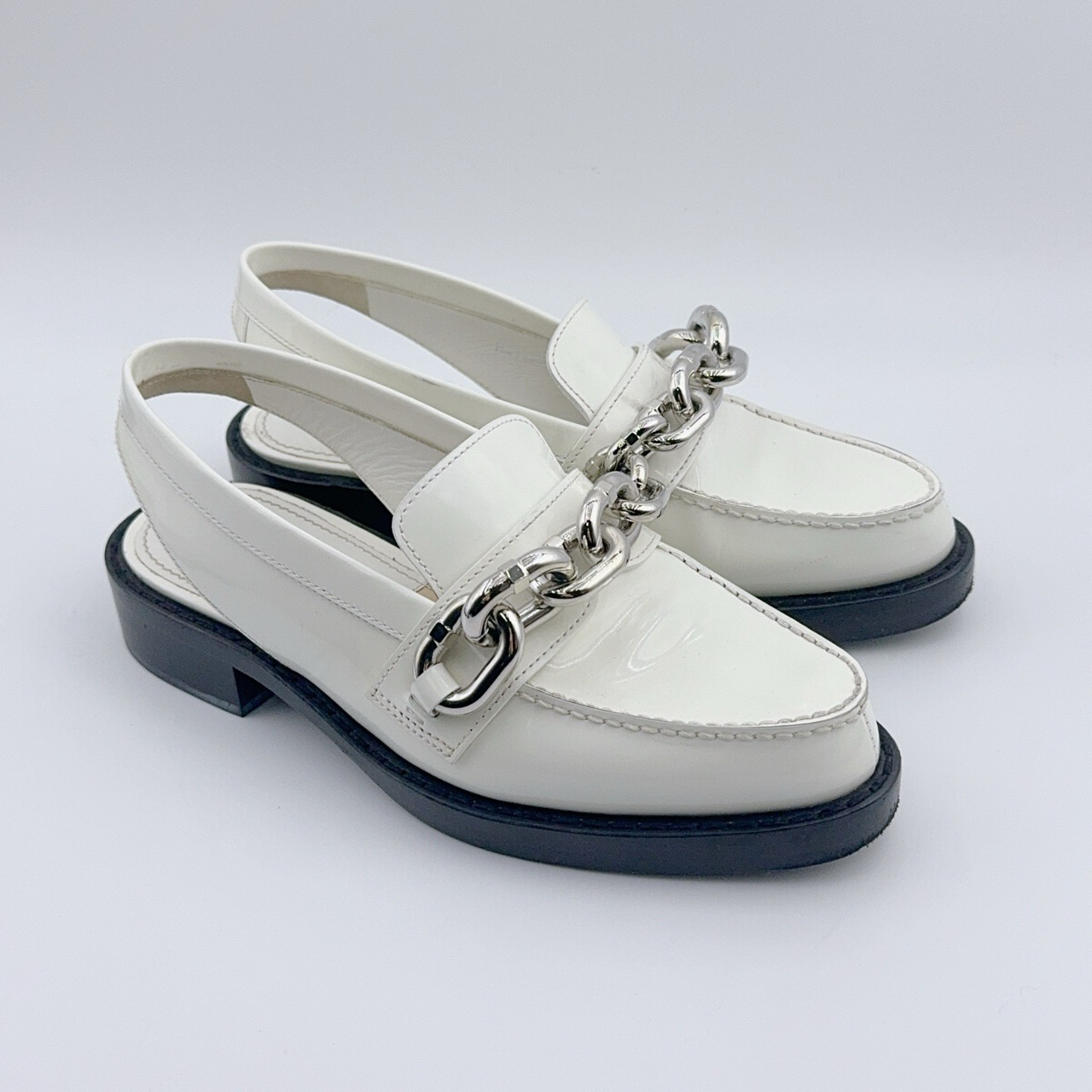 95新 LouisVuitton/路易威登 36码/白色漆皮凉鞋